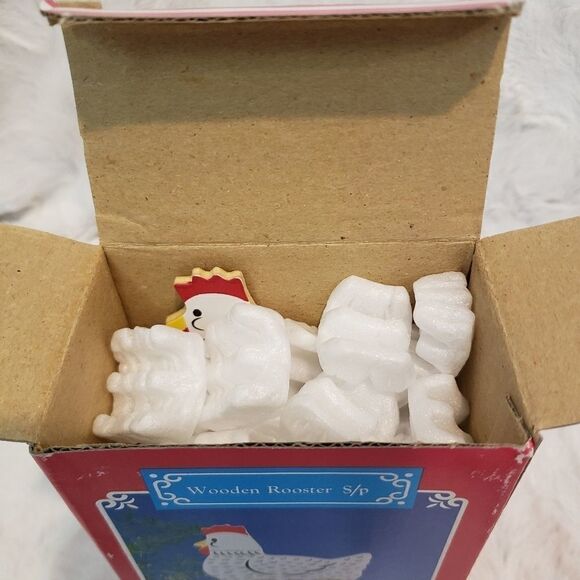 Rooster Salt & Pepper Shakers - Picture 3 of 6